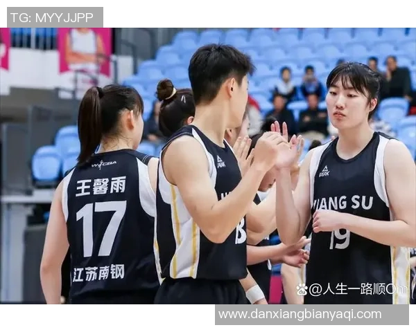 季后赛激战正酣全场高光瞬间集锦回顾精彩时刻尽在其中