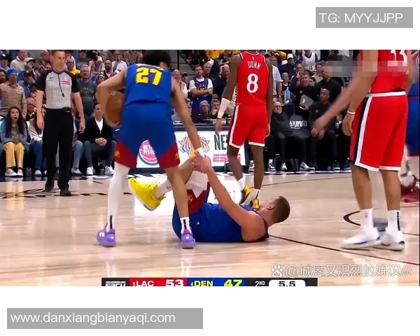 镜头回顾:约基奇这一幕令人泪目 镜头回顾:约基奇这一幕令人泪目