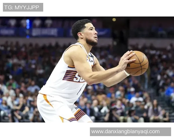 赛后评分出炉：布克成最大亮点！